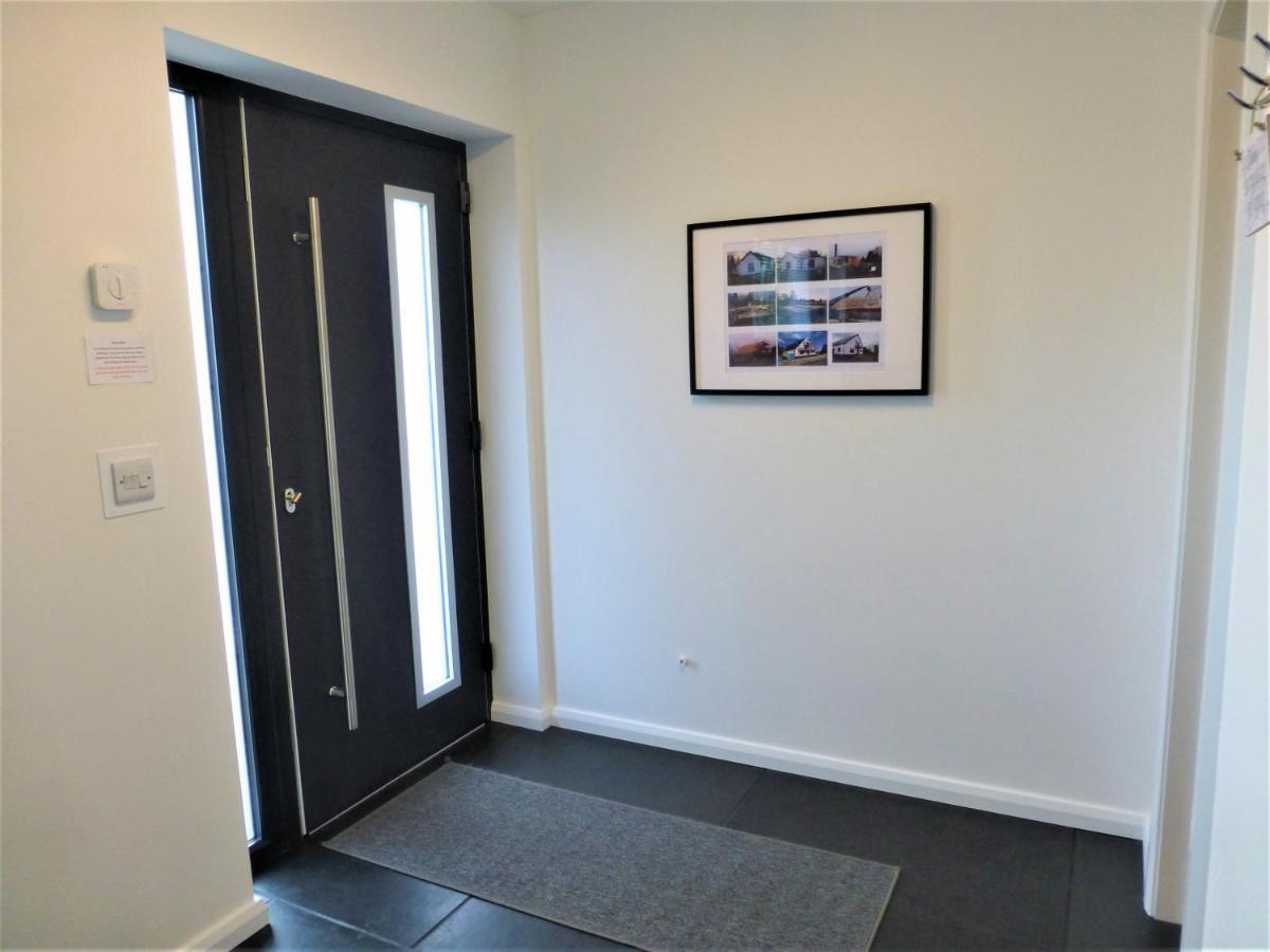 Gerycastell Luxury Holiday Apartment With Stunning Views & Ev Station Point Carmarthen Eksteriør bilde